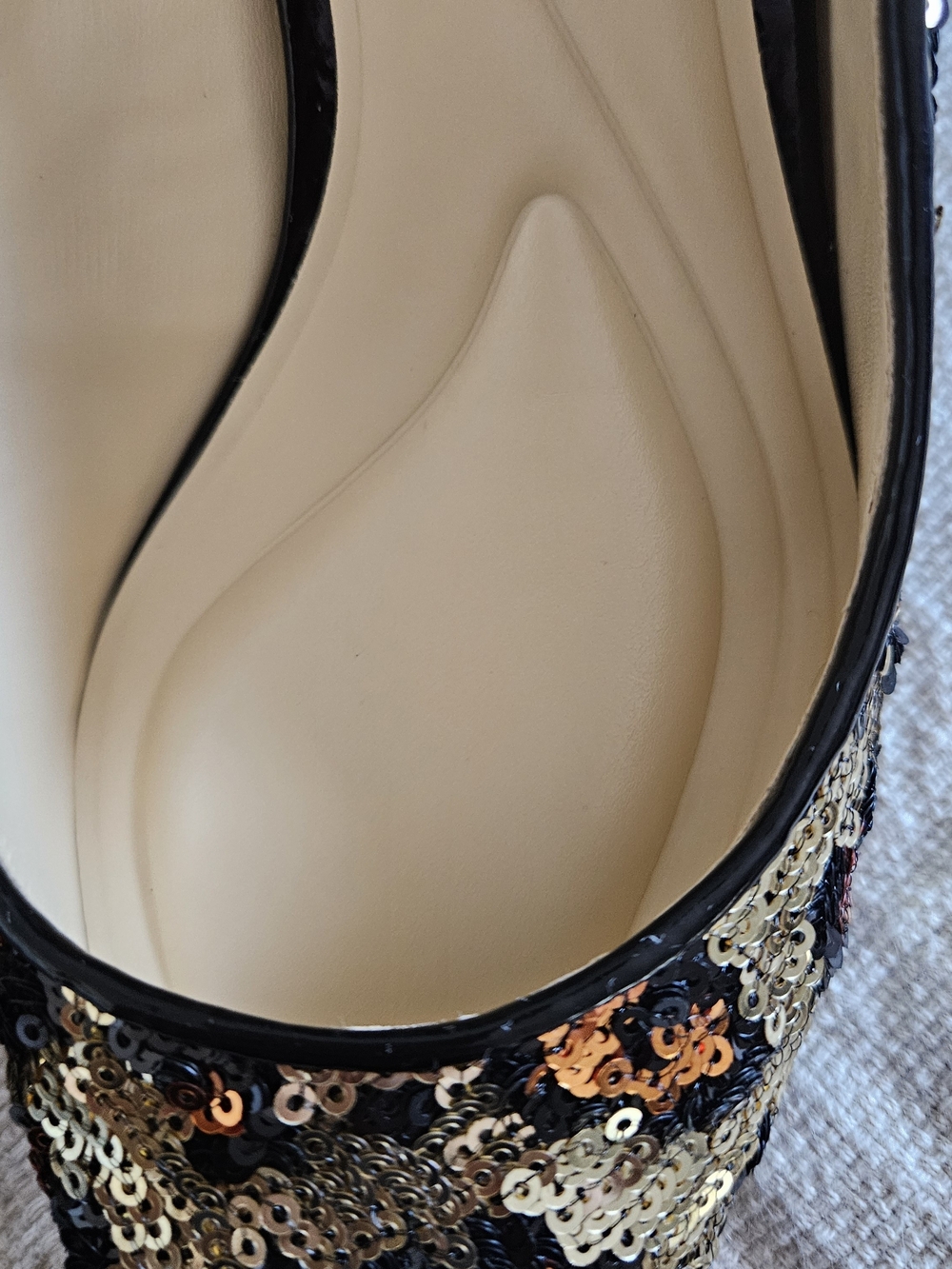 Jessica Simpson Black Gold Copper Sequin Pointed-toe Pumps - Picture 4 of 14